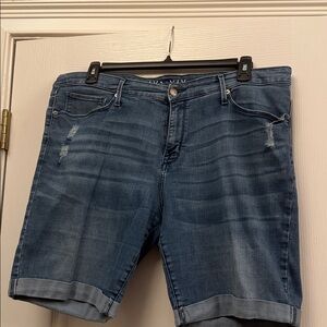 Ava & Viv Classic Blue Denim Bermuda Shorts, Size 20W